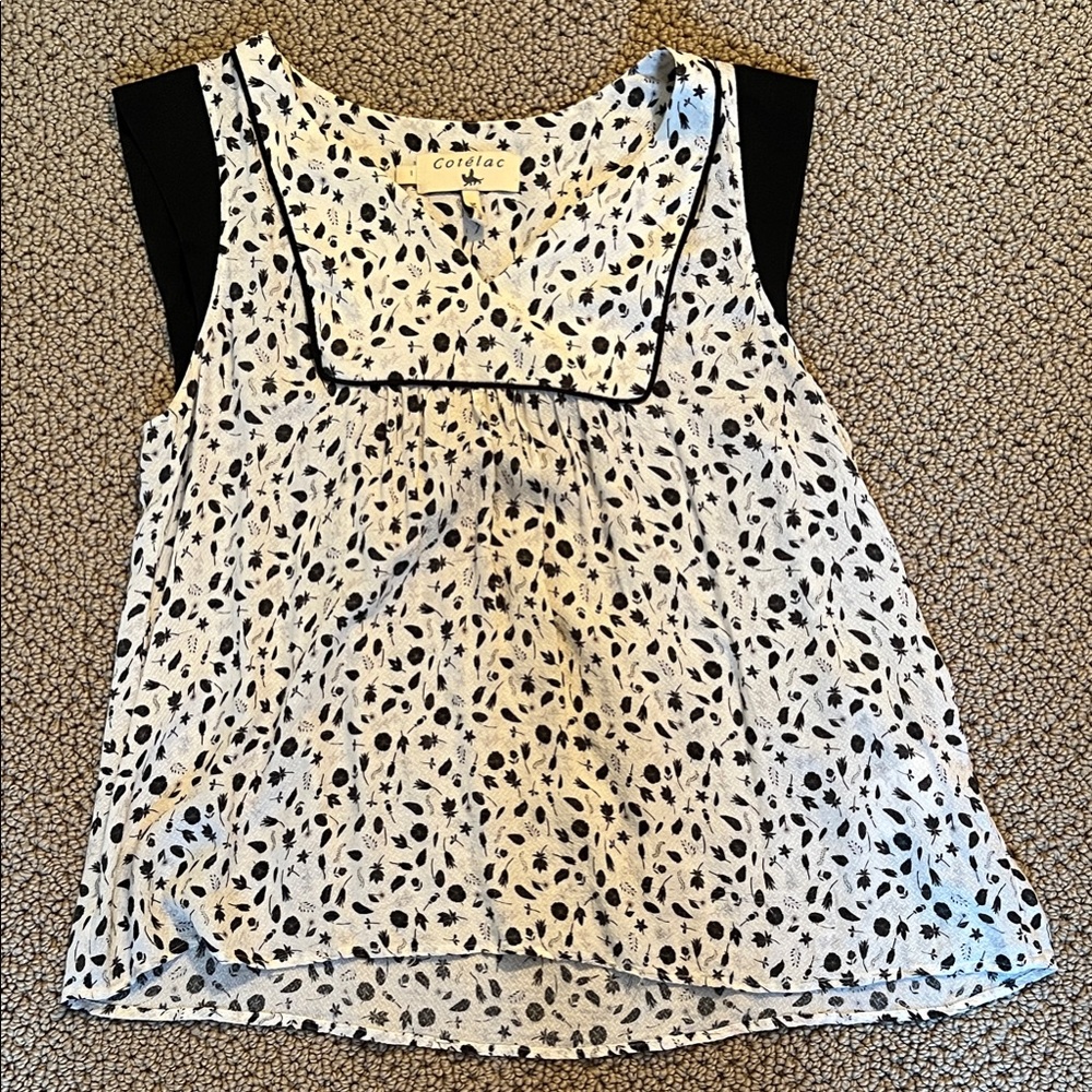 Cotelac Women's Black and White Floral Top